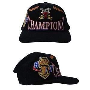 Chicago Bulls 1997 NBA Champ Locker Room Snapback